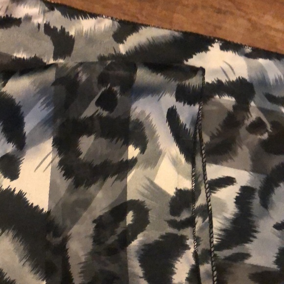 Léopard strip sheer shimmering long scarf. Black, silver & grey - Picture 2 of 3